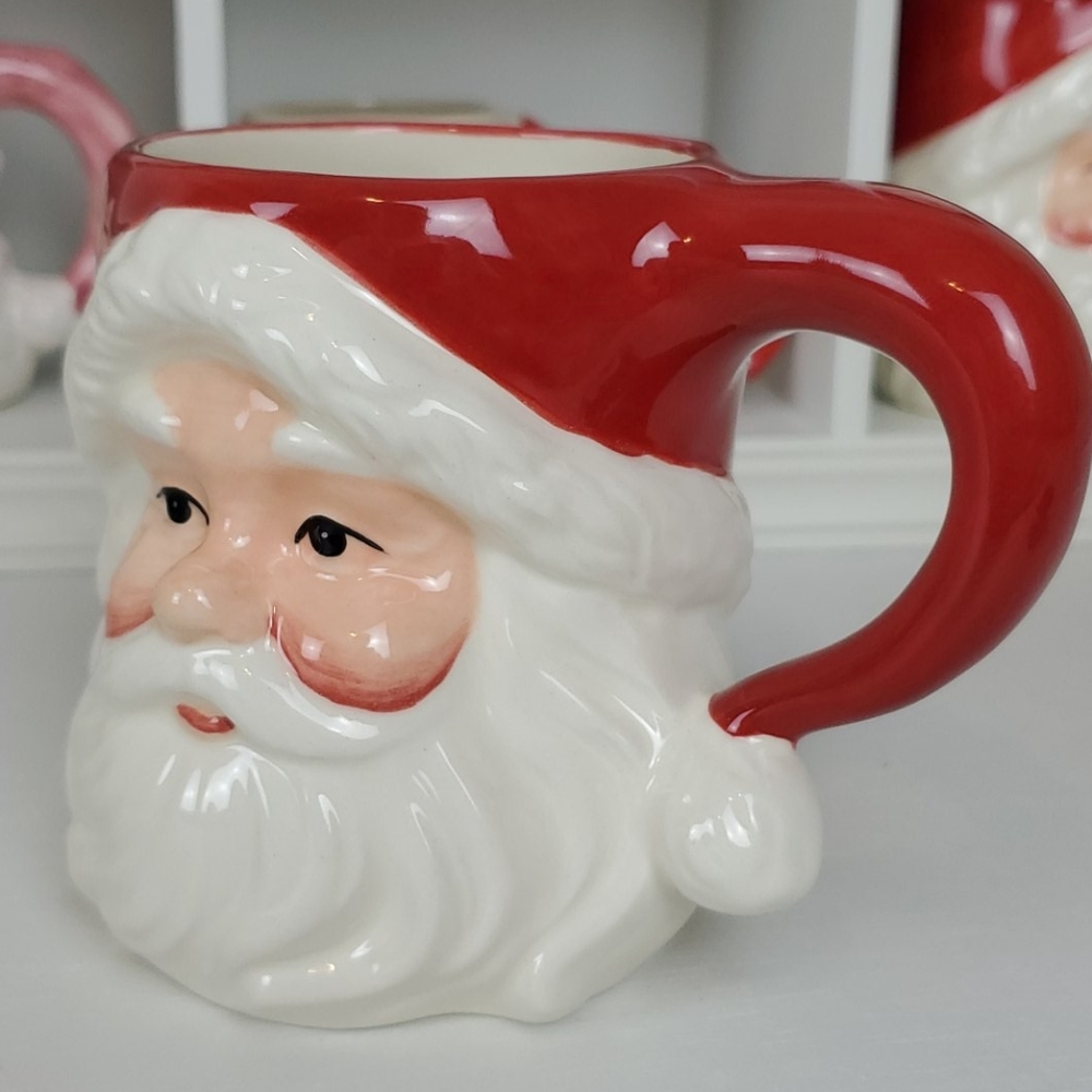 Santa Mug! One left! - Picture 3 of 10